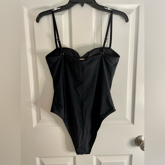 RELLECIGA : Black One-Piece Swimsuit - Picture 6 of 10